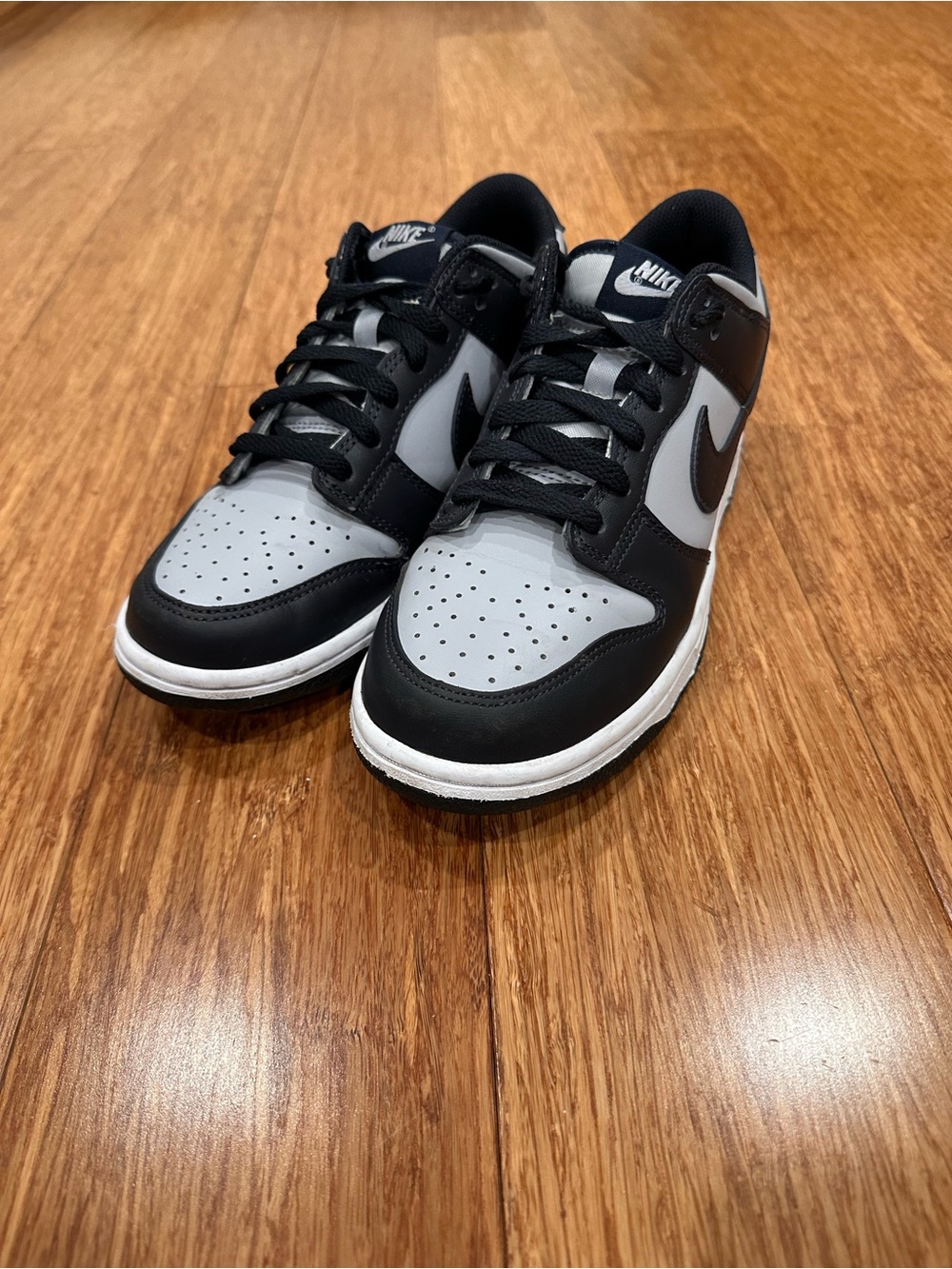 Nike Youth Black and Gray Low-Top Sneakers